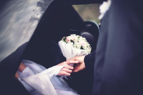 Egyptian wedding at ancient temple stirs controversy 