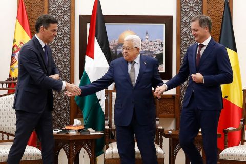 دول خليجية مستعدة لاعمار غزة بشرط تغيير جوهري في القيادة الفلسطينية