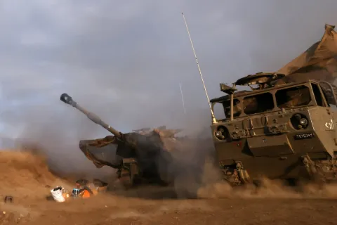 Israeli occupation forces respond to Hezbollah's rocket attacks