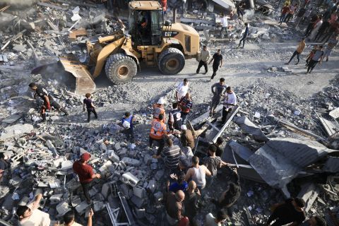 Israeli airstrike hits Hezbollah targets on Lebanon border