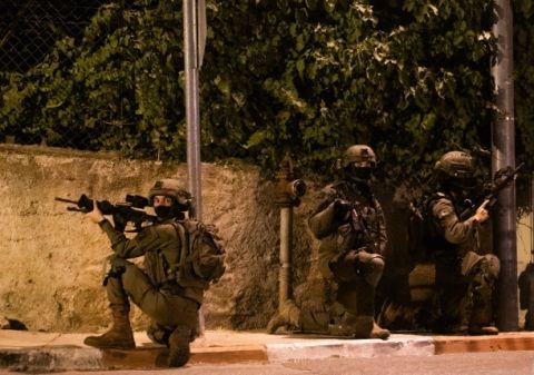 استشهاد المنفذين.. مقتل 3 مستوطنين وإصابة 12 آخرين في عملية إطلاق نار بالقدس