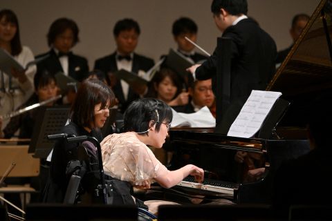 AI-assisted piano helps disabled musicians perform