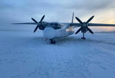 Russian plane mistakenly lands on frozen river