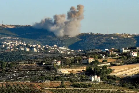 Intense Israeli assault rocks Gaza's central region, dozens of casualties reported