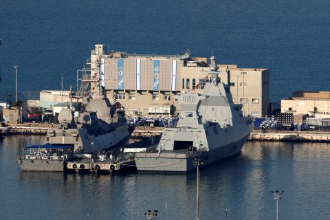 Israeli raids hit southern Lebanon