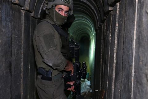 تفجير فتحة نفق ب 8 جنود اسرائيليين في غزة