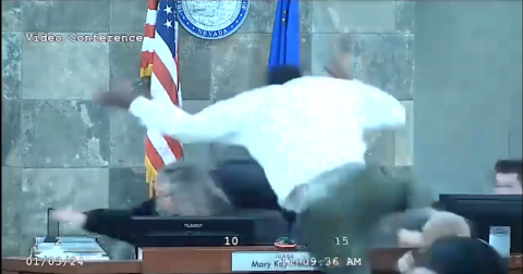 Defendant attacks judge during Vegas courtroom sentencing