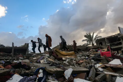 تفاصيل مروعة.. الأمم المتحدة: آلاف المعتقلين في غزة