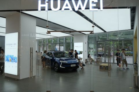 Huawei makes a major technological leap, introducing cars to Its exhibitions!