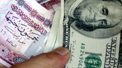 مصر..تعجيل موعد صرف العلاوات والحوافز الجديدة