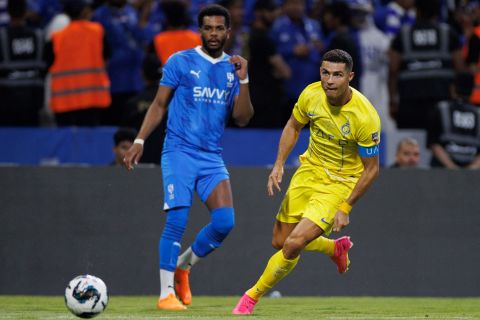موعد مباراة الهلال ضد النصر في كأس موسم الرياض 2024 والقنوات الناقلة