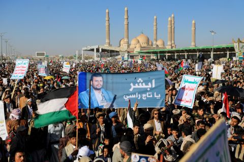 تقارير حقوقية: الحوثيون يجندون الأطفال