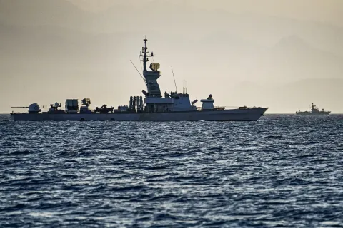 Houthis strike UK ship and Israel with ballistic missiles and drones