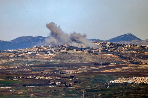 حزب الله يصيب ضابطا وجنديين إسرائيليين.. وهذه خسائر لبنان جراء الدمار 