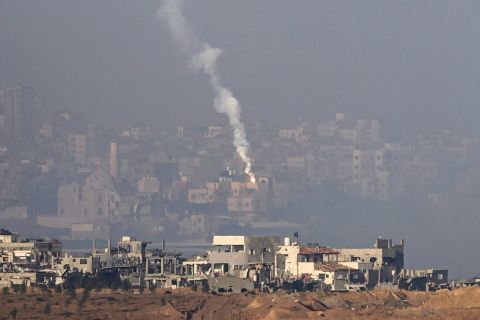 مقتل ضابطين وإصابة 7 آخرين من الجيش الإسرائيلي في غزة