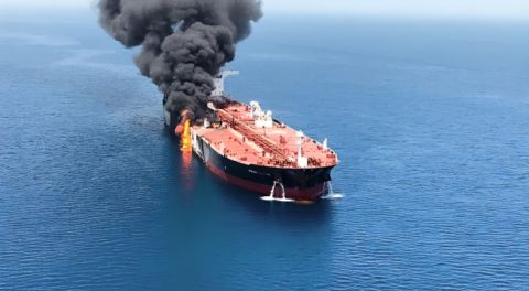 هجوم يستهدف سفينة بريطانية في البحر الأحمر