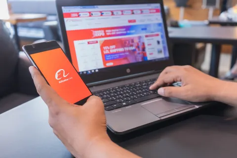 Alibaba profits suffer an 86% decline, while Tencent builds an empire