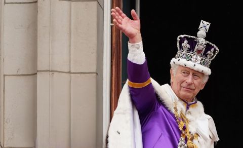 Indian artist creates sand sculpture of King Charles III