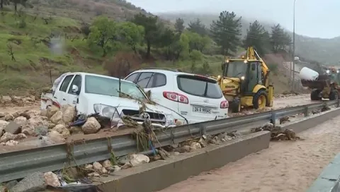 دهوك: وفاة 4 أشخاص وتضرر 1700 منزل و248 سيارة جراء السيول