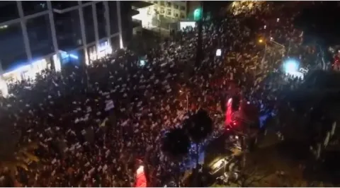 تظاهرات حاشدة في تل أبيب : وصلنا للنهاية