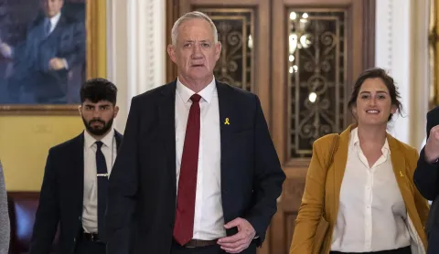 Gantz vows to withdraw from government if