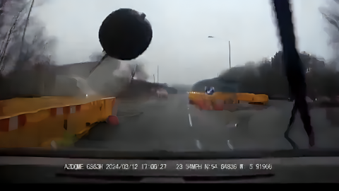 Video: Saudi driver saves child from a speeding car