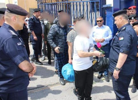 الأمطار تمكن أكثر من 100 سجين على الهروب من سجن العاصمة النيجيرية