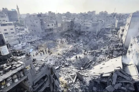 شاهد ماذا فعل وزير لبناني خلال كلمة مندوب اسرائيل بمؤتمر دولي