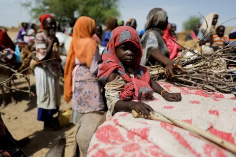 واشنطن: لا نقبل باستمرار الحرب في السودان وهناك دول تصبّ الزيت على النار