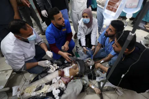 عاجل.. الإحتلال يحاصر مستشفى العودة شمال غزة