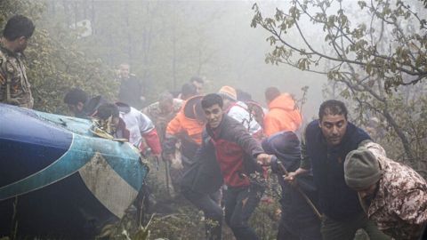 خلفان يثير الجدل بشأن حادث سقوط طائرة رئيسي