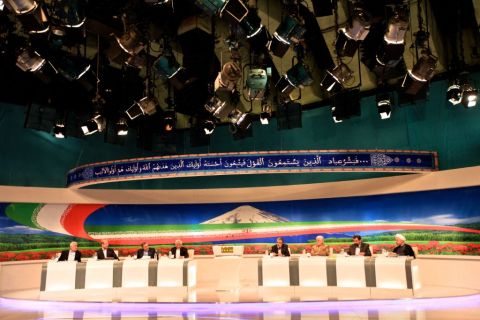 Iranian presidential candidates discuss internet bans and hijab laws