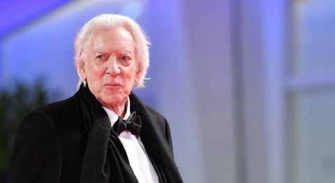 Donald Sutherland, renowned for roles in 'MAS*H,' 'Ordinary People,' and 'The Hunger Games,' dies at 88