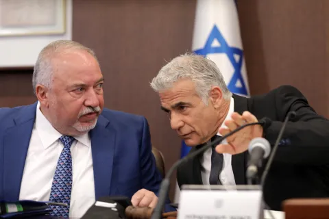 Ex-Israeli defense minister: Israeli government lost the war, humiliated in Gaza