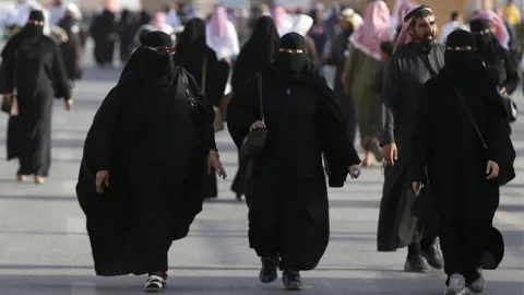 ارتفاع نسبة السعوديات اللاتي لم يتزوجن.. الأرقام الأعلى في المدينة المنورة