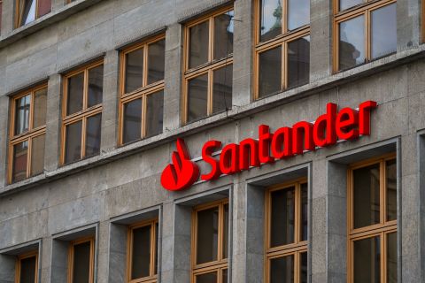 Santander, Spain's largest bank hacked, 30M customers data on dark web