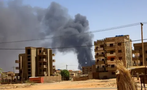 السودان .. معارك في سنار والفاشر ونزوح عشرات الآلاف
