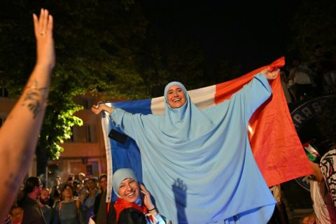 'Jews in France need to leave immediately': Chaos erupt in Paris after elections