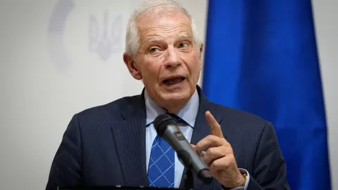 بوريل: انتهاك إسرائيل لوضع المسجد الأقصى يشكل تهديدًا إقليميا