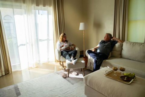 'Cuteness in my arms': Queen Rania steals hearts in picture with Princess Iman