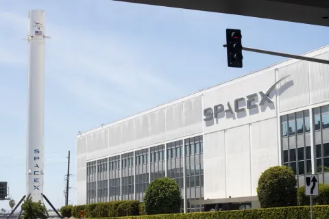 FAA fines SpaceX over launch license violations, Musk threatens lawsuit