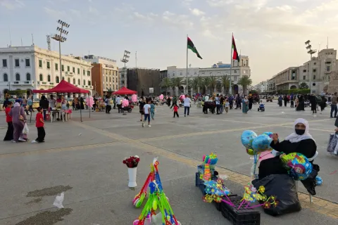 لماذا طلبت طرابلس من دبلوماسيين مصريين مغادرة ليبيا؟
