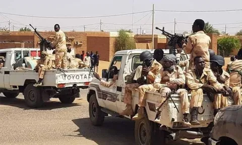 مقتل 8 أشخاص باشتباكات بين قوات تتبع للدعم السريع جنوب دارفور