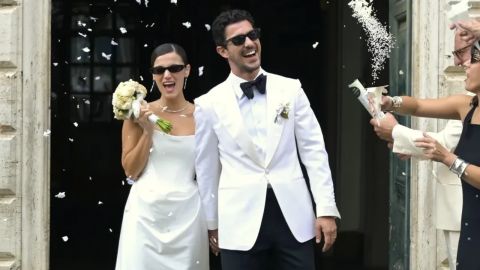 بينار دينيز وكان يلدريم يحتفلان بزفافهما في إيطاليا.. والعروس تتألق بفستان من فيفيان ويستوود