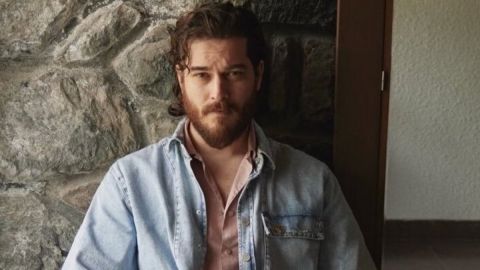 شاتاي أولسوي يتلقى أجرًا كبيرًا ويصبح أغلى نجوم تركيا بعد تعاقده على