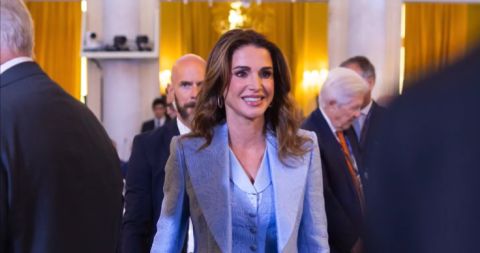 الملكة رانيا تختار ملابس دولتشي آند غابانا في إيطاليا...وحقيبتها من لوي فيوتون فاخرة