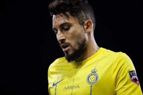 Al Nassr end Alex Telles contract by mutual consent