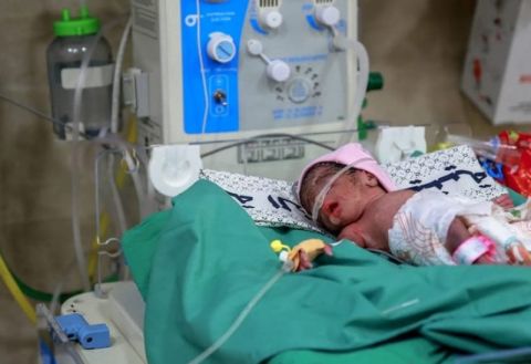 مقتل 7 شمال إسرائيل جراء صواريخ حزب الله.. وغارات جديدة على لبنان