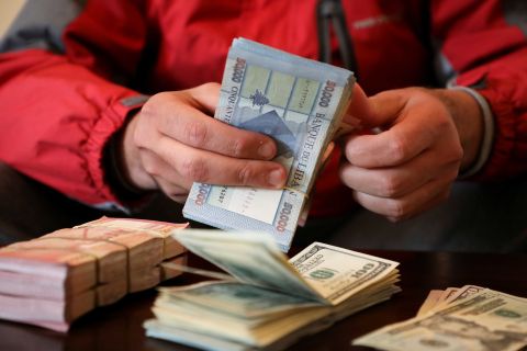 سعر الدولار اليوم في لبنان الأربعاء 9 أكتوبر 2024.. الليرة تقاوم