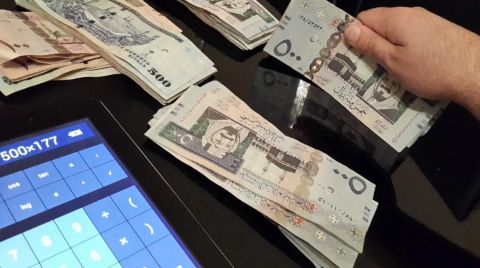 سعر الدولار اليوم في مصر الخميس 17 أكتوبر 2024.. الأخضر يرتفع
